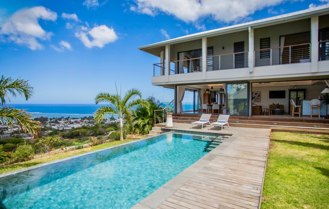 Villa in La Preneuse, Rivière Noire District, Mauritius 1 - 16624491