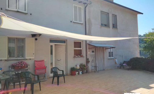 Castle for Sale in Montefalco, Umbria, Italy