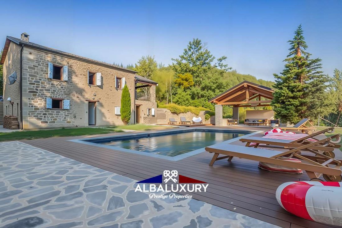 Villa in Borgo Val di Taro, Emilia-Romagna, Italy 2 - 15347123