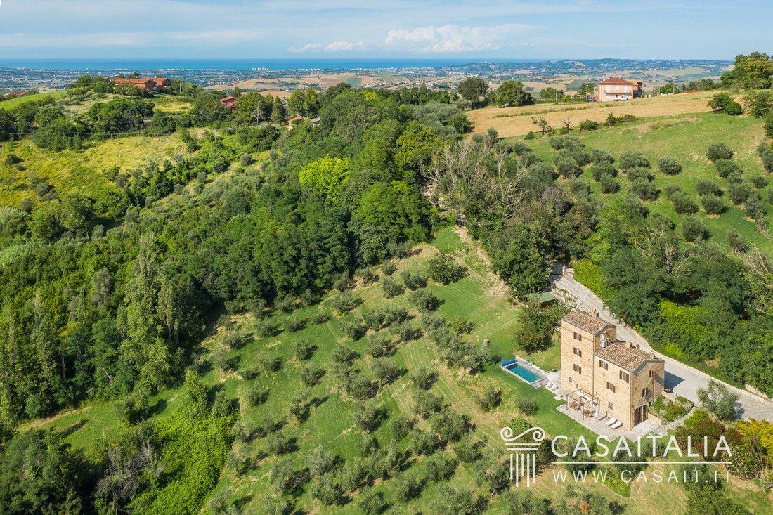 Villa in Saludecio, Emilia-Romagna, Italy 3 - 16627864