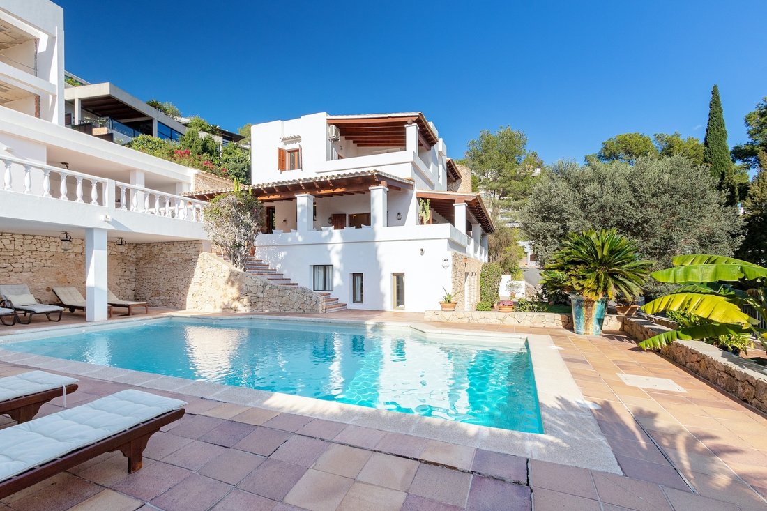 Villa in Can Furnet, Santa Eularia des Riu, Balearic Islands 1 - 16622840