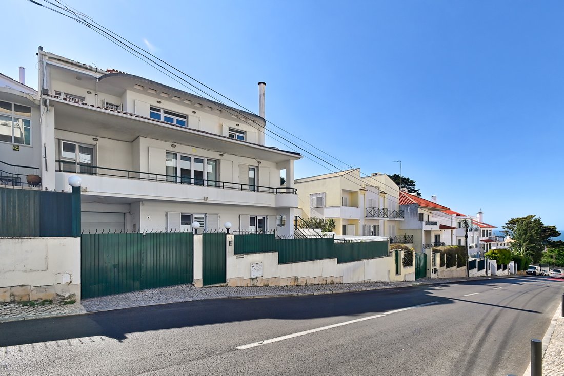 House in Carcavelos e Parede, Lisbon, Portugal 1 - 16629496