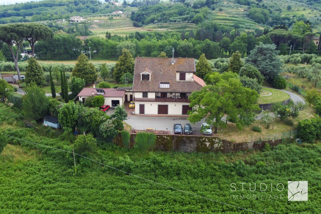 Villa in Casalguidi, Tuscany, Italy 1 - 16629719