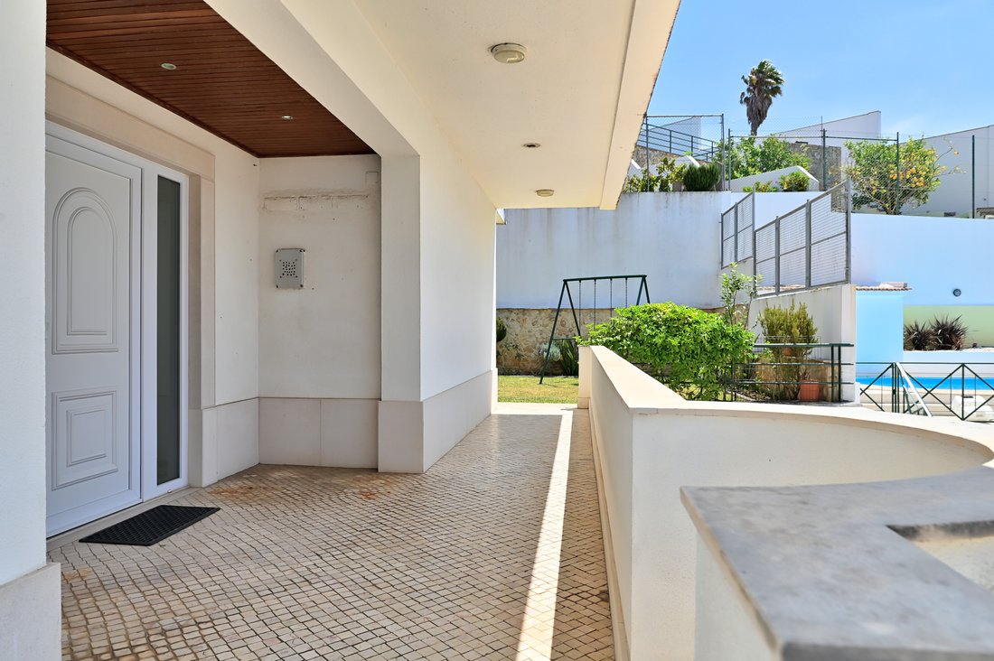 House in Carcavelos e Parede, Lisbon, Portugal 5 - 16629496