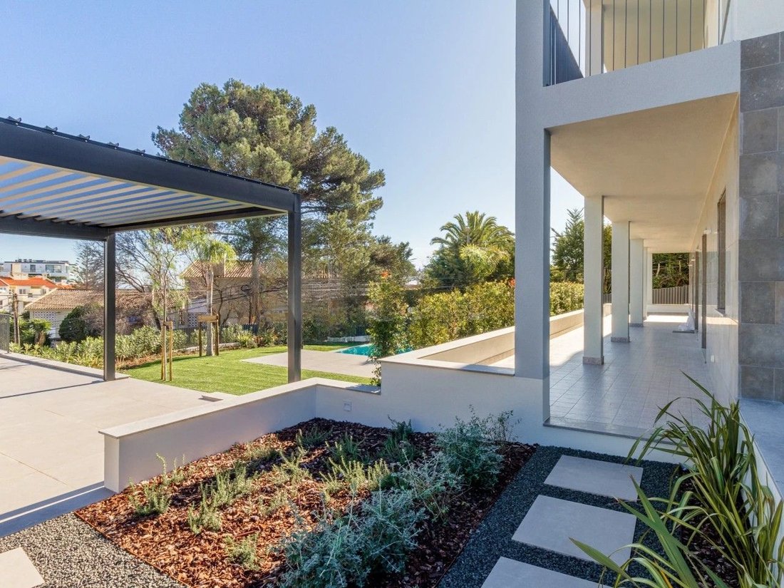 Apartment in Estoril, Cascais e Estoril, Lisbon 2 - 16630439