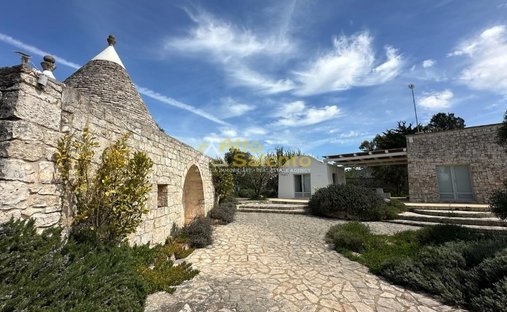 Maisons de campagne à Ceglie Messapica, Pouilles, Italie 1