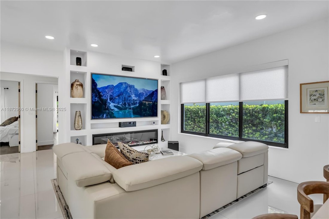 House in Miami, Florida, United States 4 - 16638312