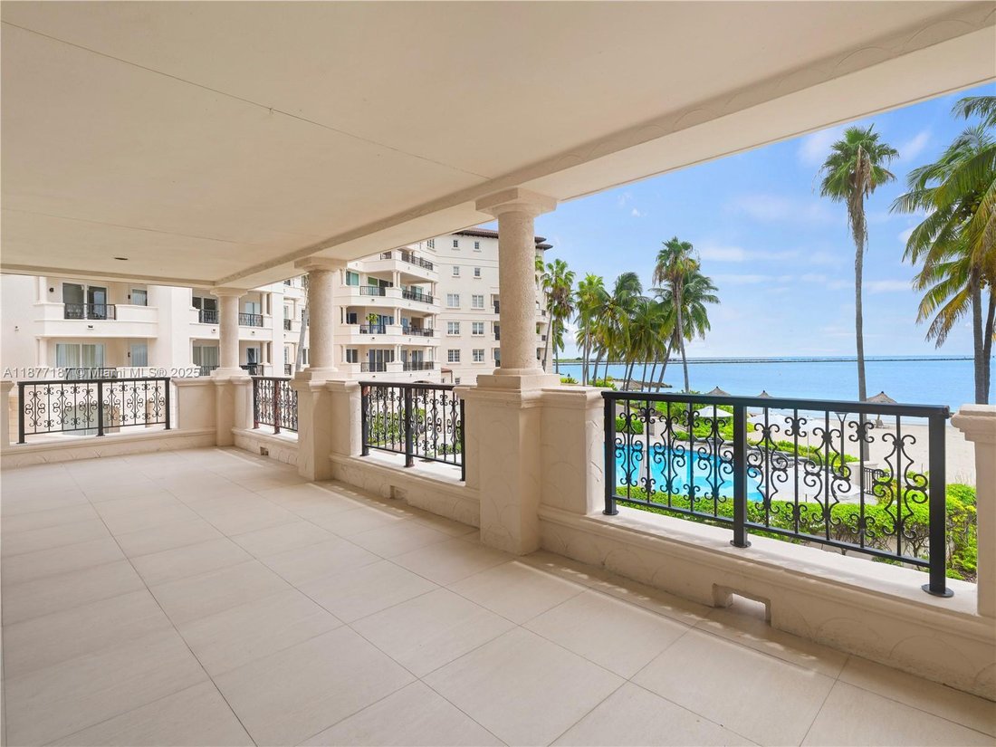 Condo in Miami Beach, Florida, United States 5 - 16636888