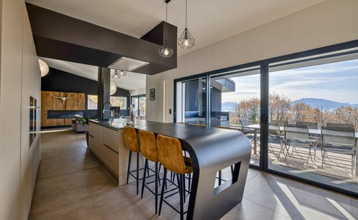 Haus in Annecy, Auvergne-Rhône-Alpes, Frankreich 1