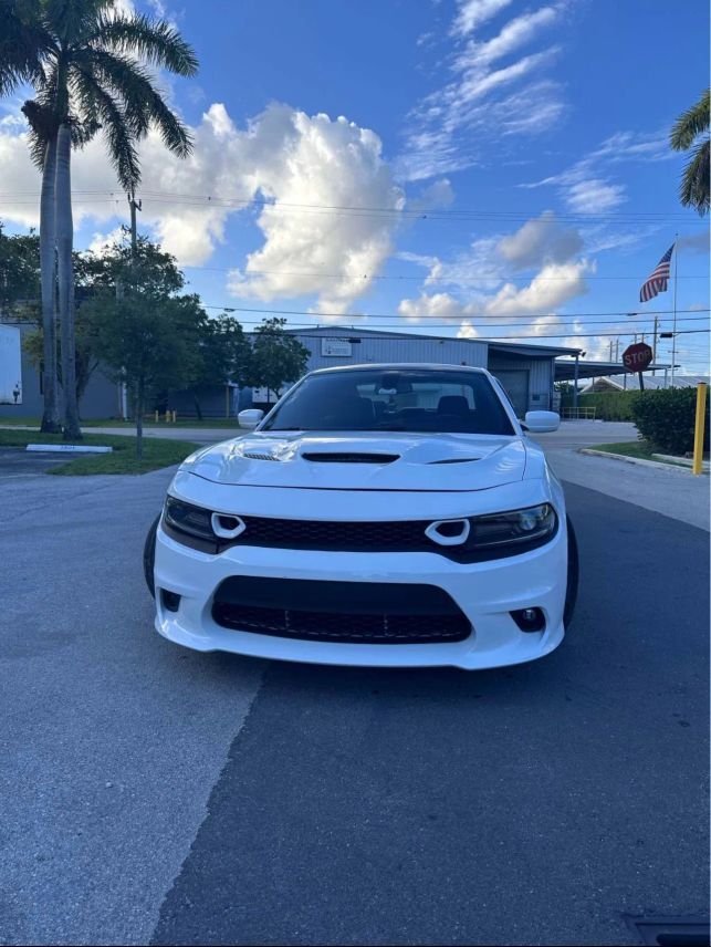 Sedan in Miami, FL, United States 1 - 15287955