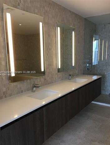 Condo in Miami, Florida, United States 4 - 16640278