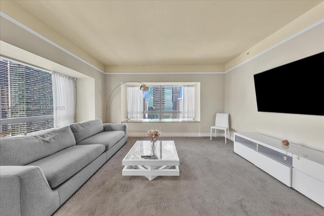 Condo in Miami, Florida, United States 4 - 16639789