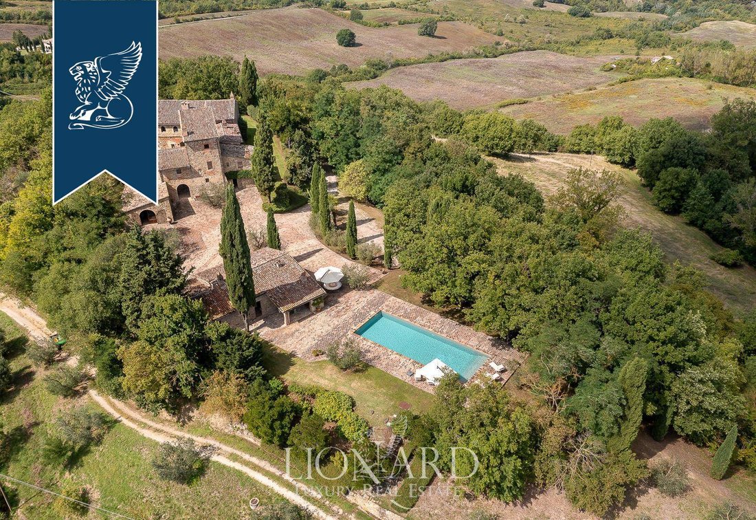 Villa in Montelaguardia, Perugia, Italy 5 - 16635154