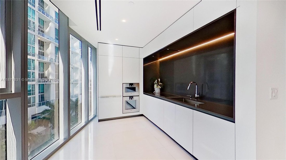 Condo in Miami, Florida, United States 5 - 16637447