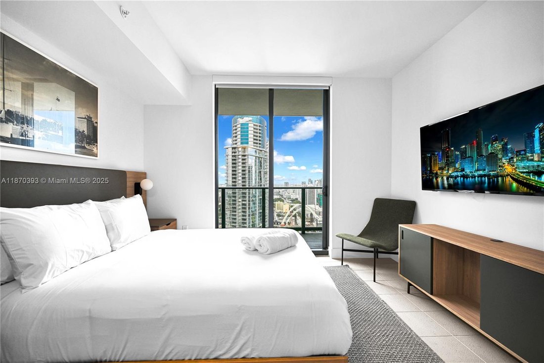 Condo in Miami, Florida, United States 5 - 16635980