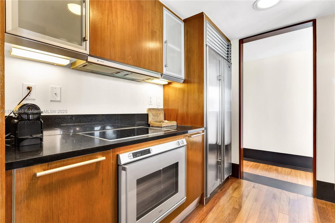 Condo in Miami Beach, Florida, United States 5 - 16636200