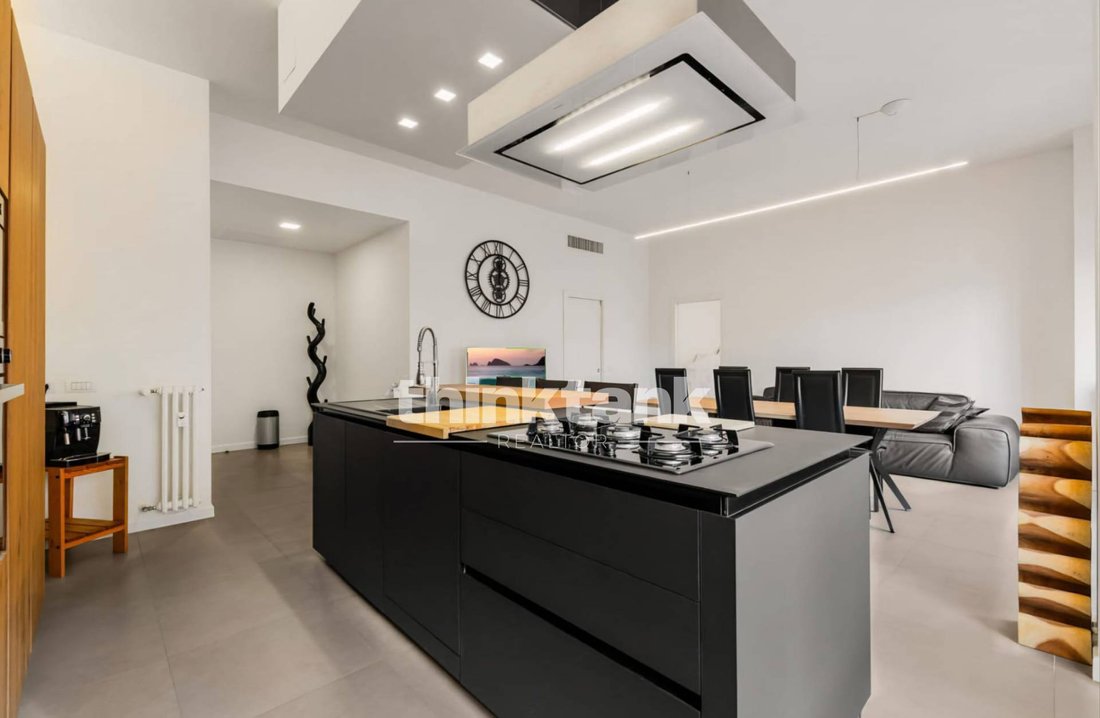 Wohnung in Romagna, Mailand, Italien 1 - 16648023