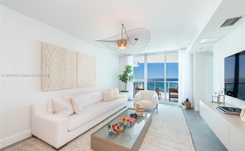 Condo in Miami Beach, Florida, United States 1