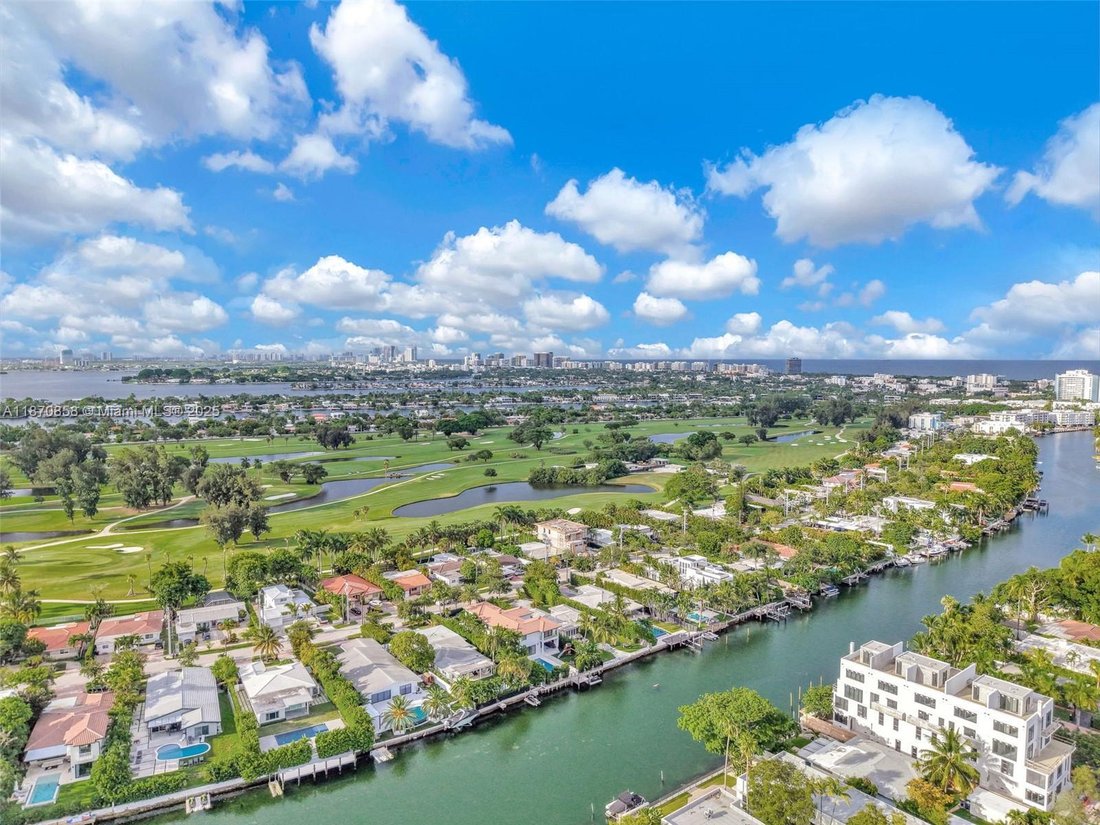 Miami Beach, Florida, United States 2 - 16637010