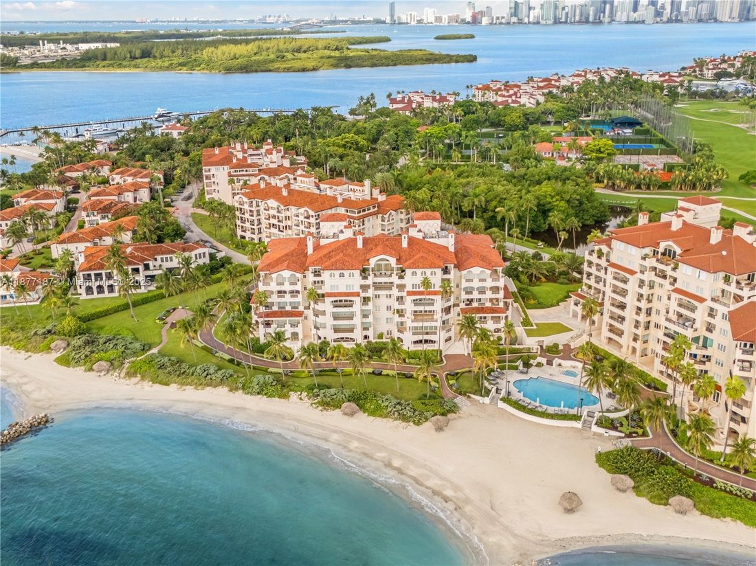 Condo in Miami Beach, Florida, United States 1 - 16636888