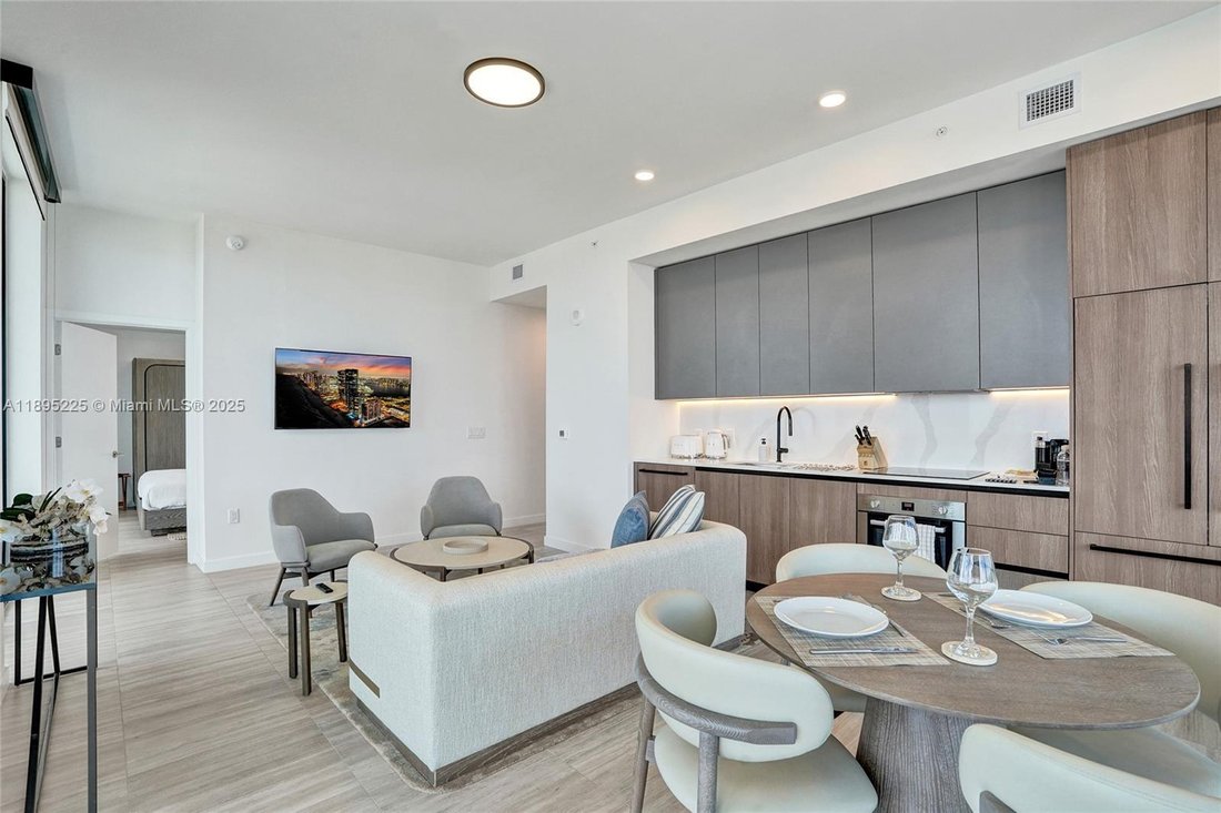 Condo in Miami Beach, Florida, United States 5 - 16640416
