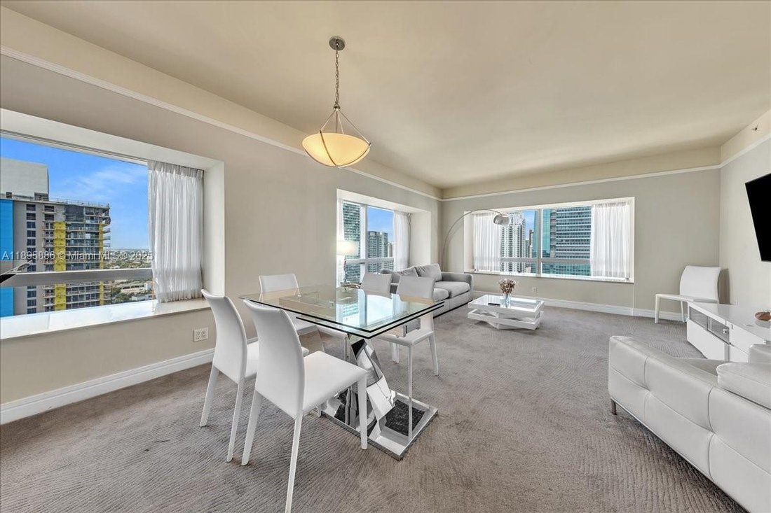 Condo in Miami, Florida, United States 2 - 16639789