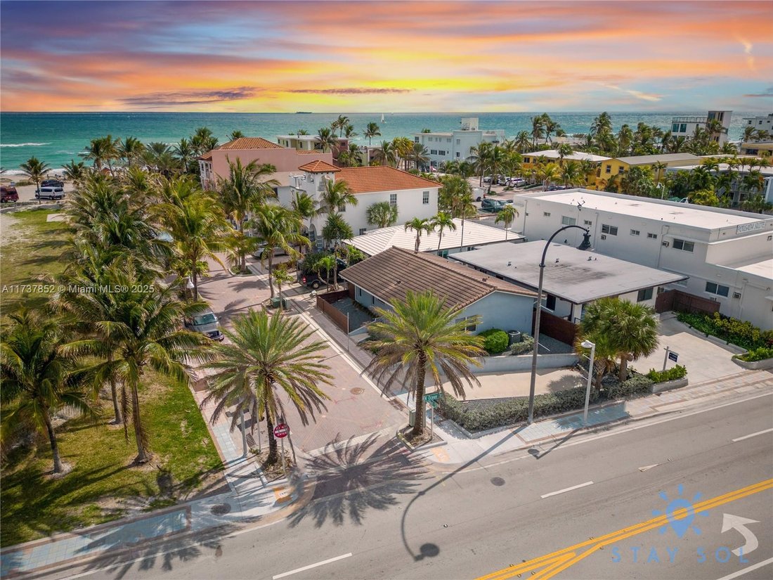 House in Hollywood, Florida, United States 1 - 16635707