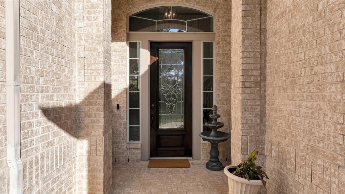 House in The Woodlands, Texas, United States 3 - 16645598