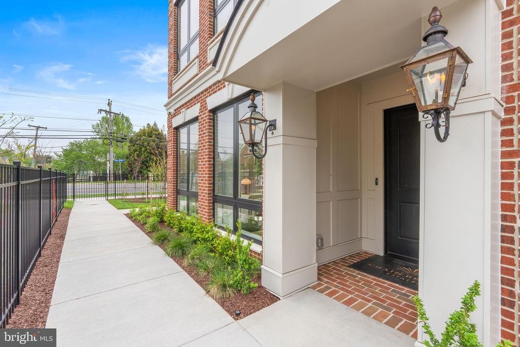 Townhouse in McLean, Virginia, United States 5 - 16403402