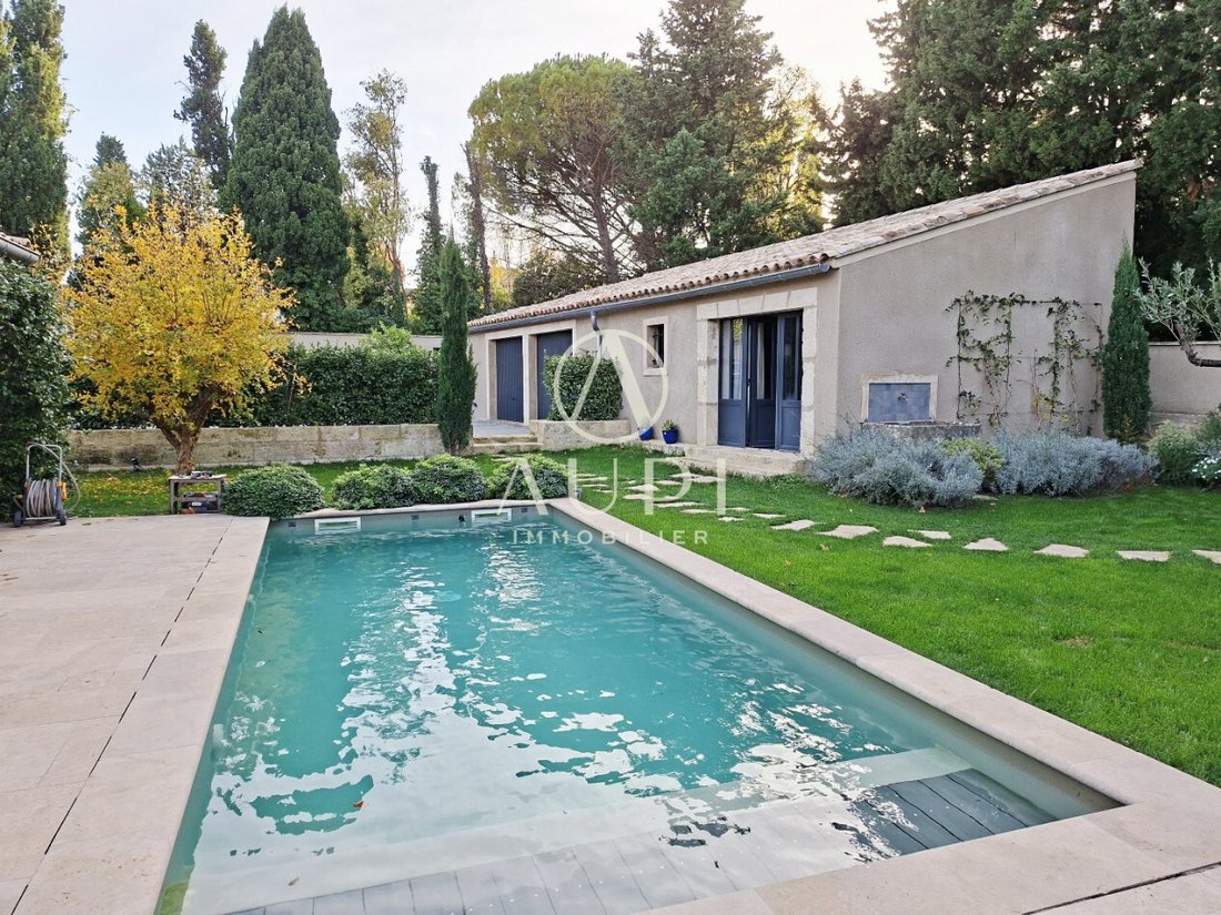 House in Saint-Rémy-de-Provence, Provence-Alpes-Côte d'Azur, France 2 - 16647884