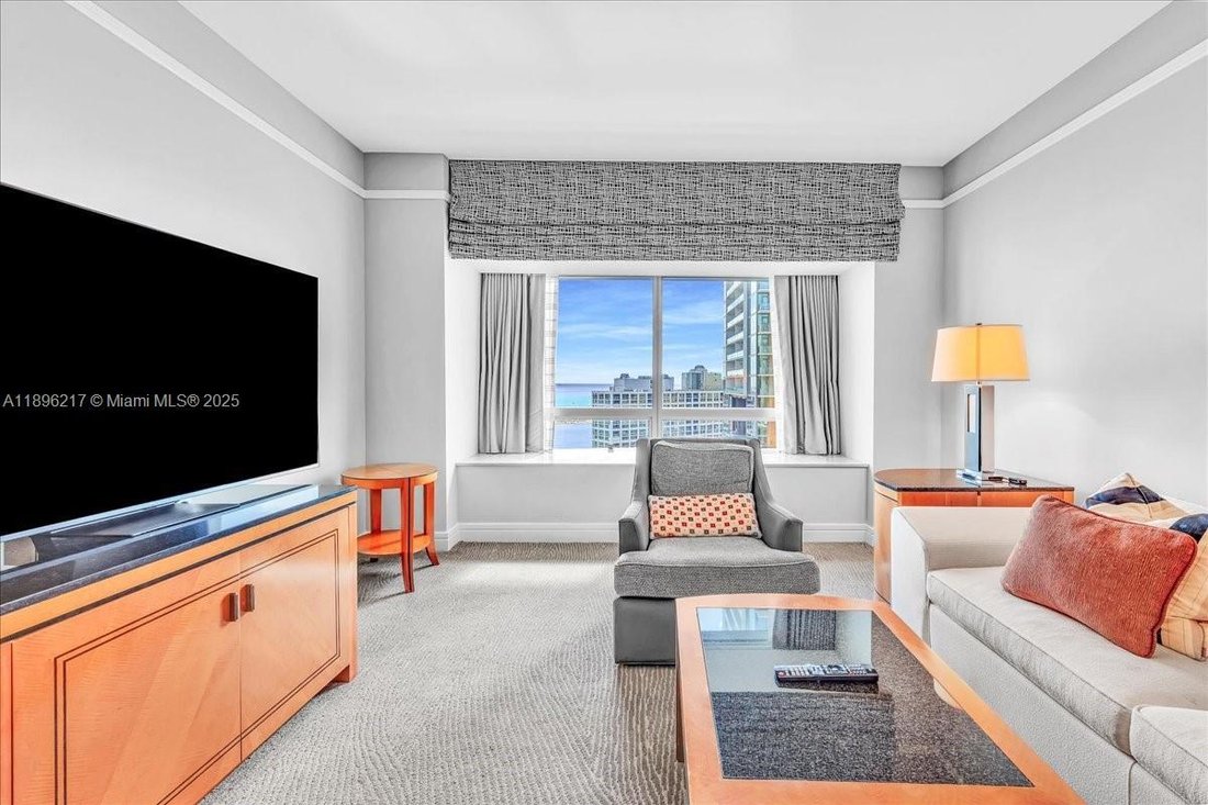 Condo in Miami, Florida, United States 3 - 16639505