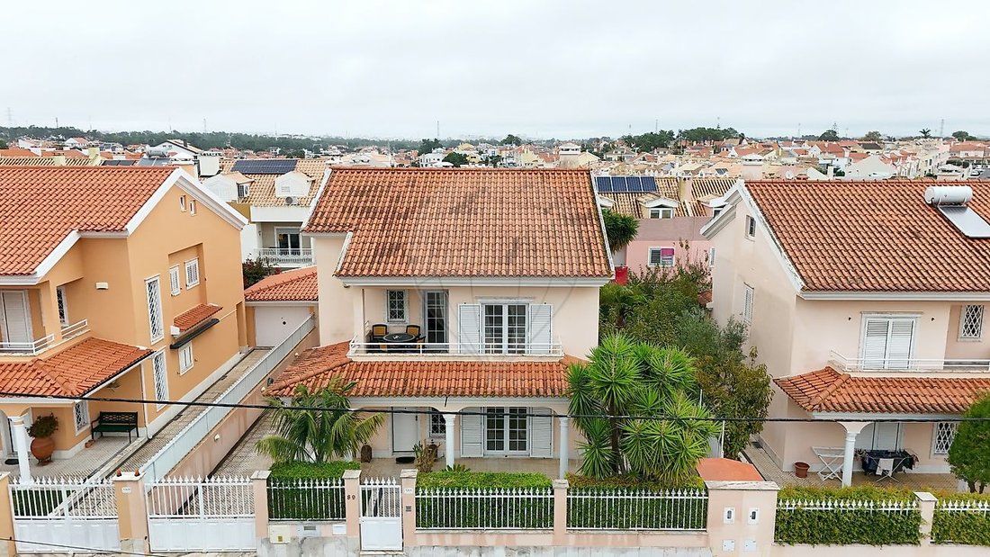 House in Charneca de Caparica e Sobreda, Setubal, Portugal 3 - 16630171