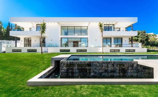 Villa in Marbella, Andalusia, Spain 1