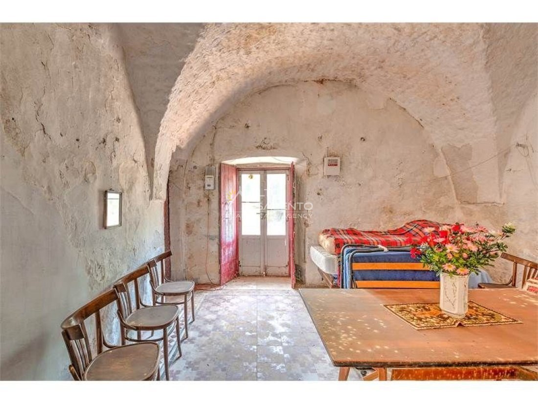 Estate in Ceglie Messapica, Apulia, Italy 5 - 16629696