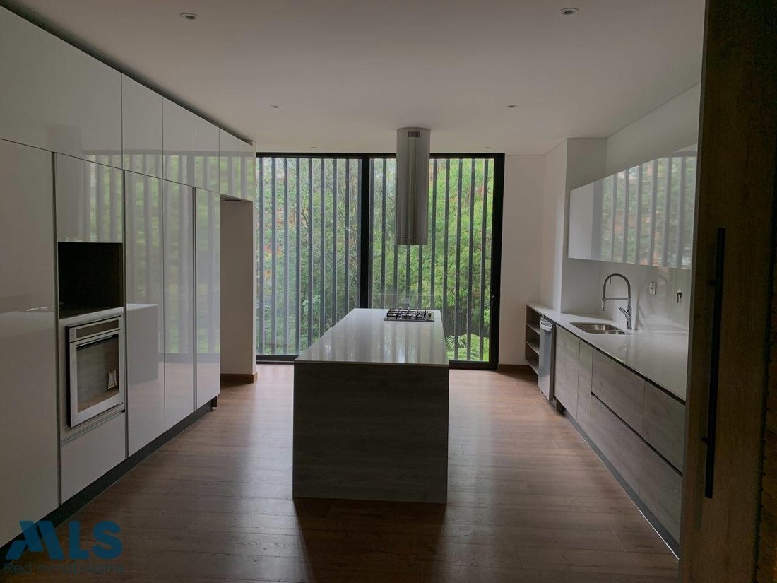 Apartment in Medellín, Antioquia, Colombia 4 - 16644312