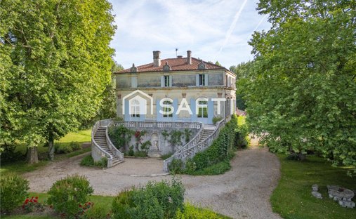 House in Pujols, Nouvelle-Aquitaine, France 1