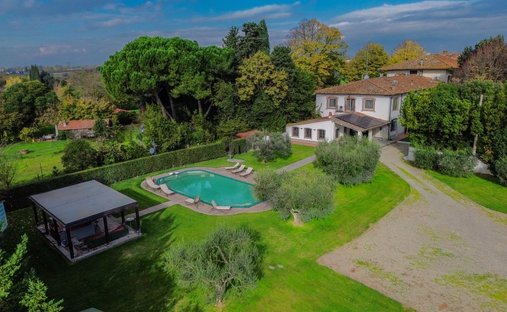 Villa in Isolotto, Florence, Italy 1