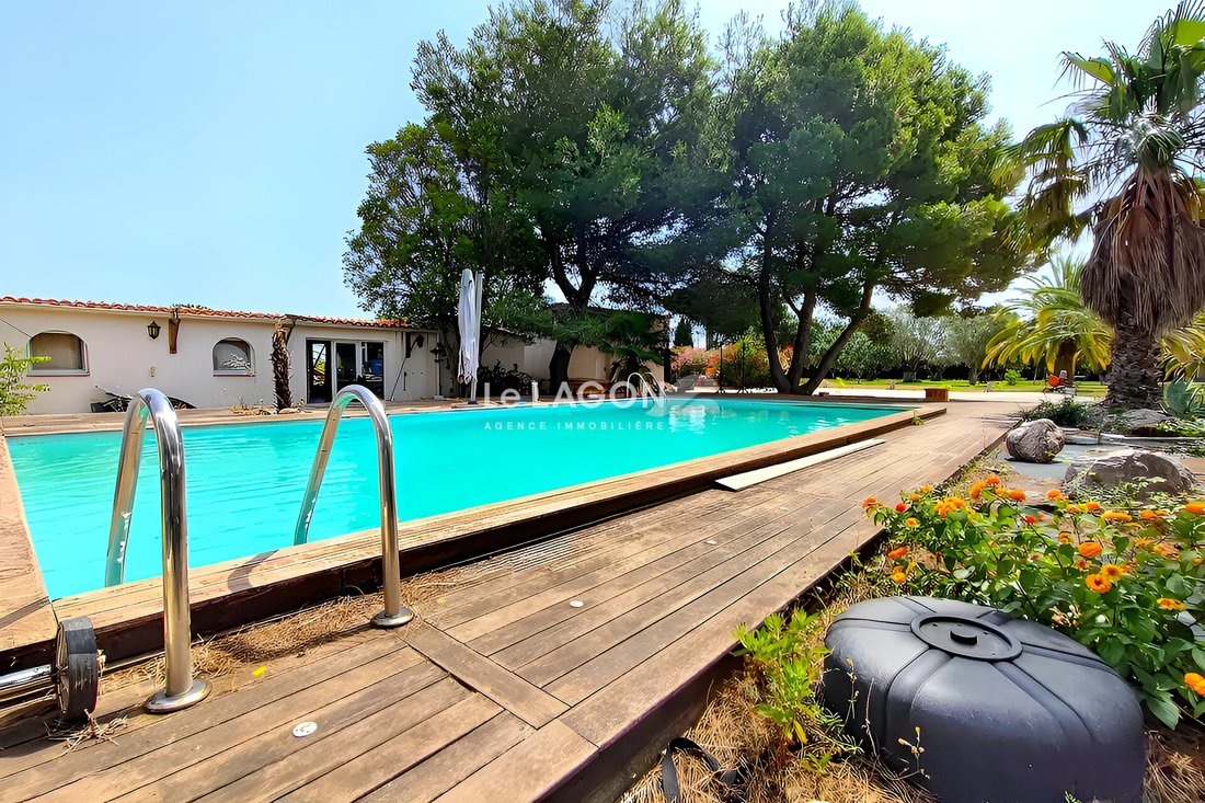 Villa in Saint-Cyprien, Occitania, France 4 - 14452628