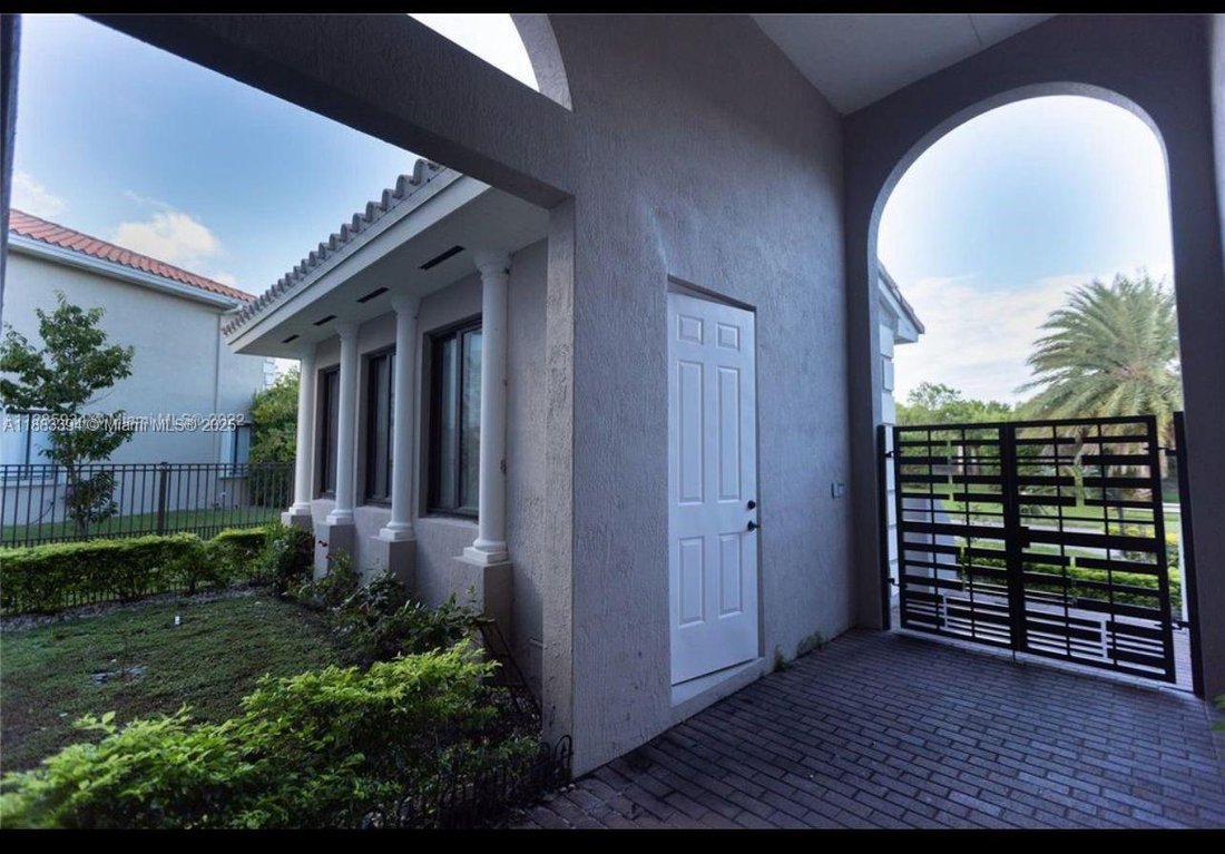 House in Cutler Bay, Florida, United States 4 - 16637987