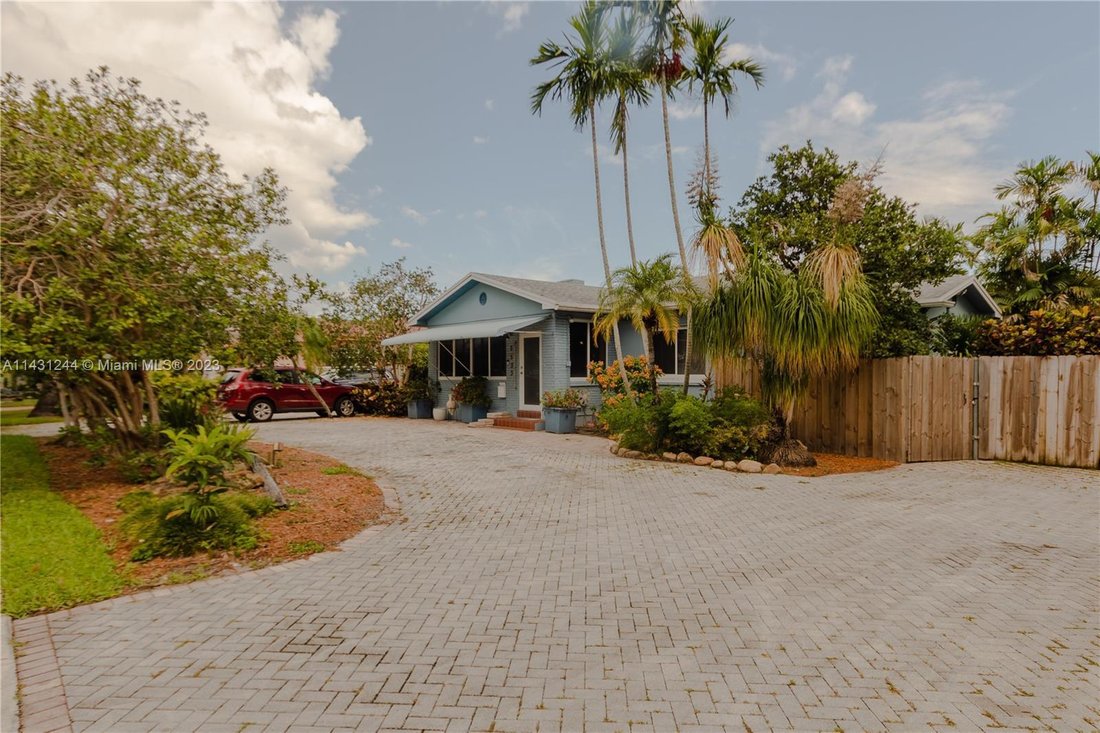 House in Hollywood, Florida, United States 2 - 16640503