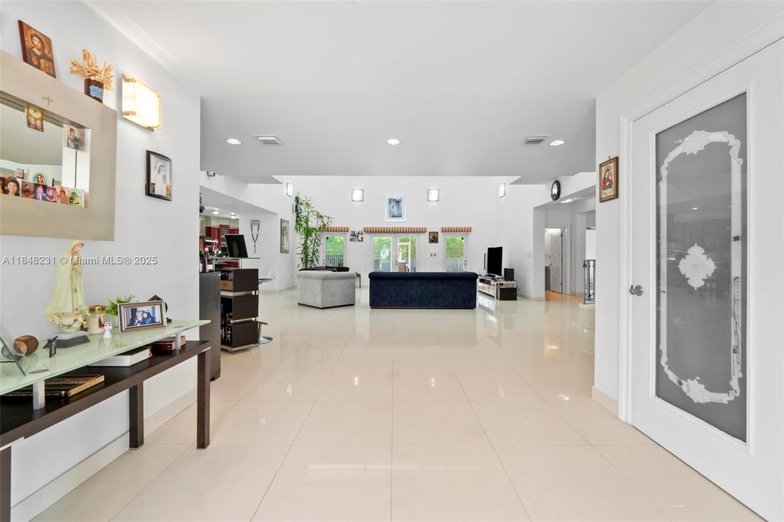 House in South Miami, Florida, United States 4 - 16639790