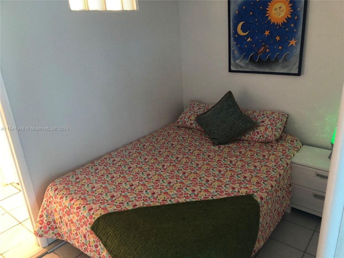 Condo in Miami Beach, Florida, United States 3 - 16639345