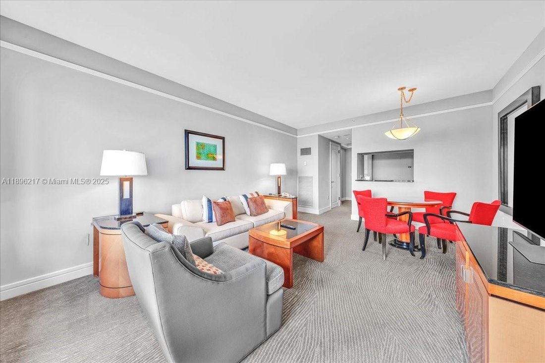 Condo in Miami, Florida, United States 4 - 16639505