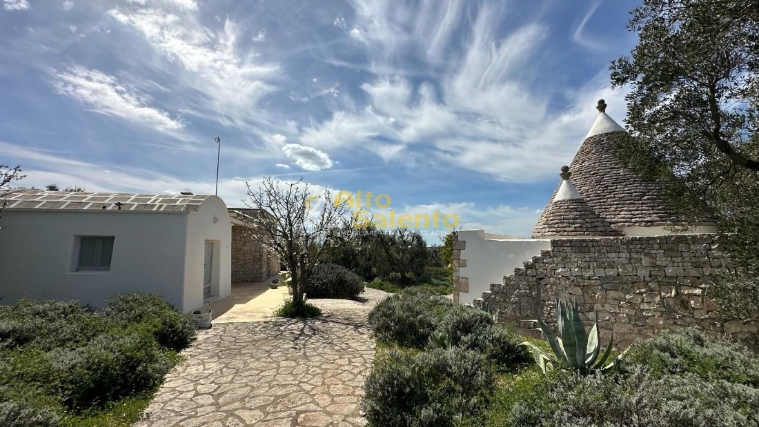 Country House in Ceglie Messapica, Apulia, Italy 4 - 16629603
