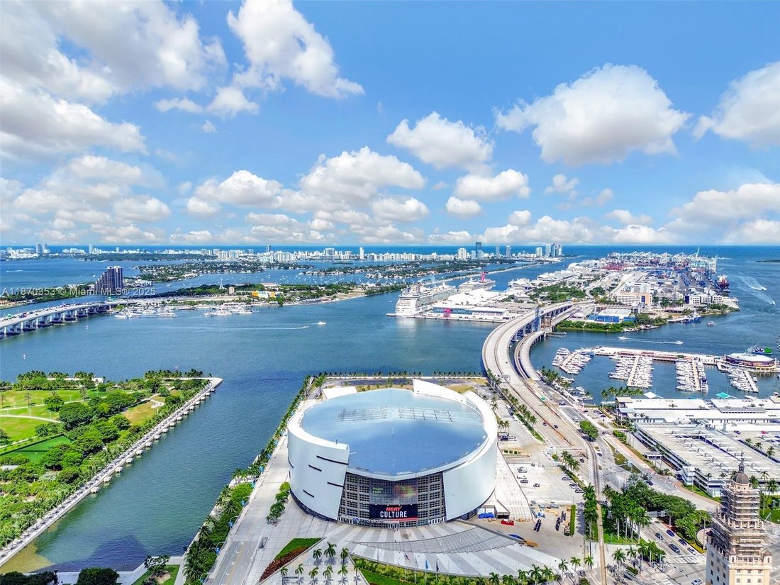 Condo in Miami, Florida, United States 3 - 16635930