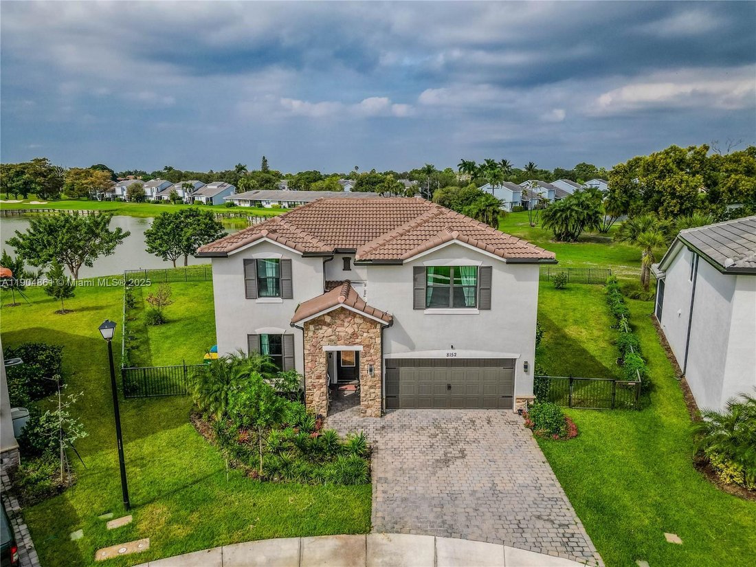 House in Coral Springs, Florida, United States 5 - 16638593
