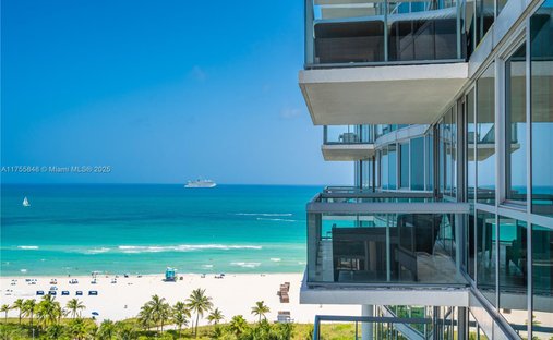 Condo in Miami Beach, Florida, United States 1