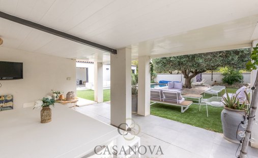 Castle for Sale in Mauguio, Occitanie, France