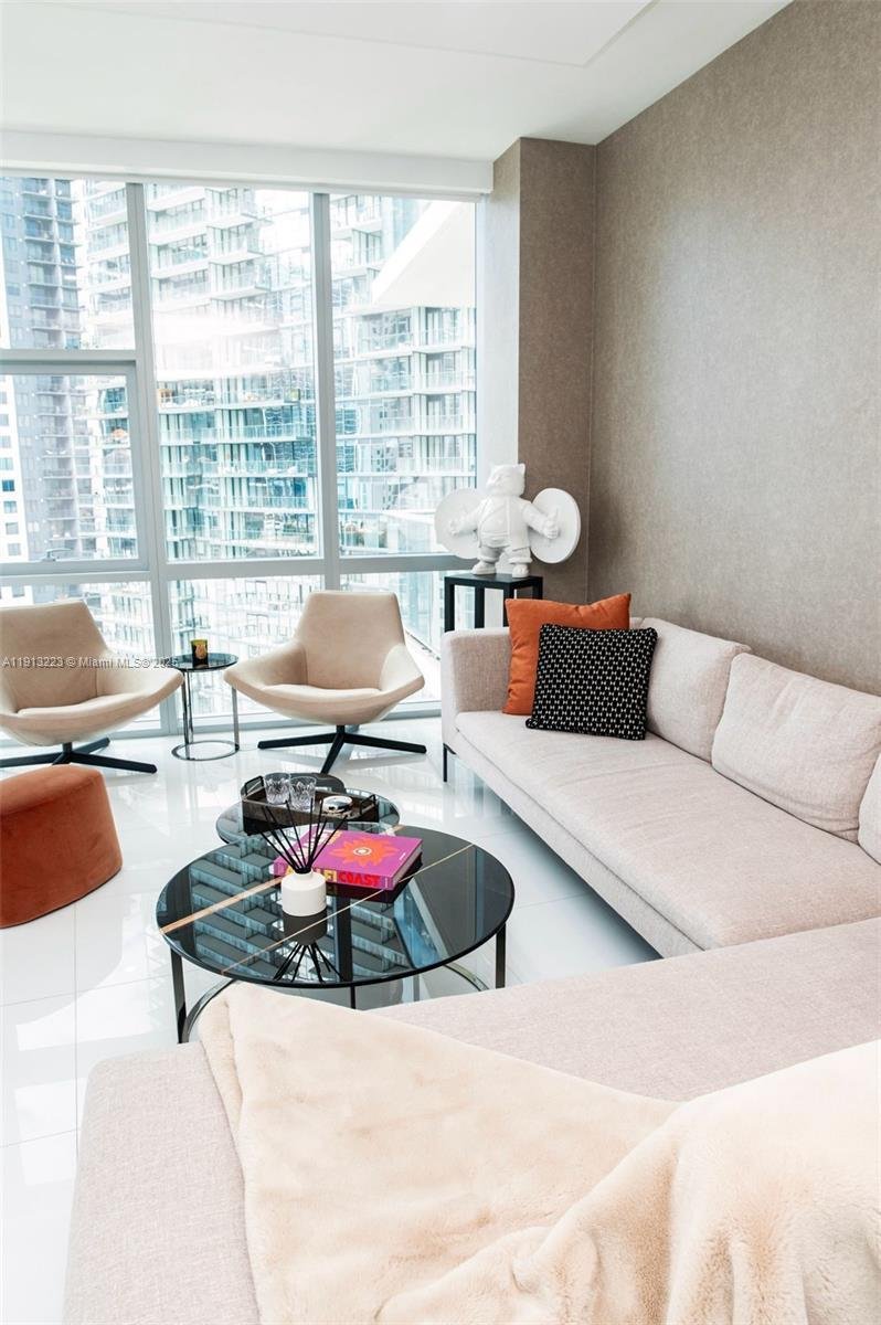 Condo in Miami, Florida, United States 3 - 16639129