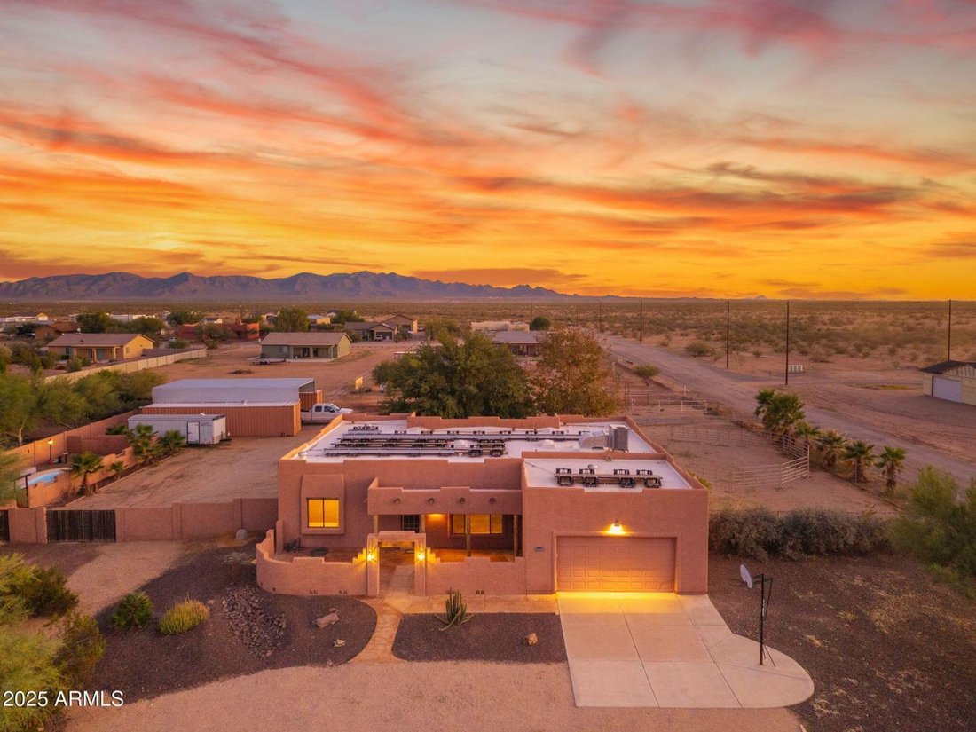 House in Wittmann, Arizona, United States 1 - 16642695